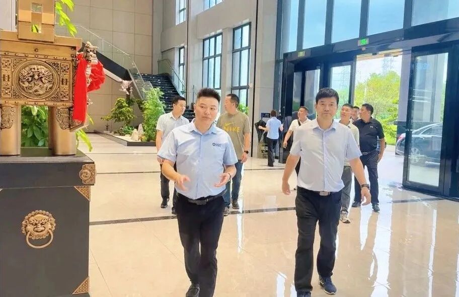 政企同心谋发展 | 热烈欢迎旬阳市城关镇李镇长一行莅临艾瑞科、伊米斯、浦尔顿智能产业园考察交流